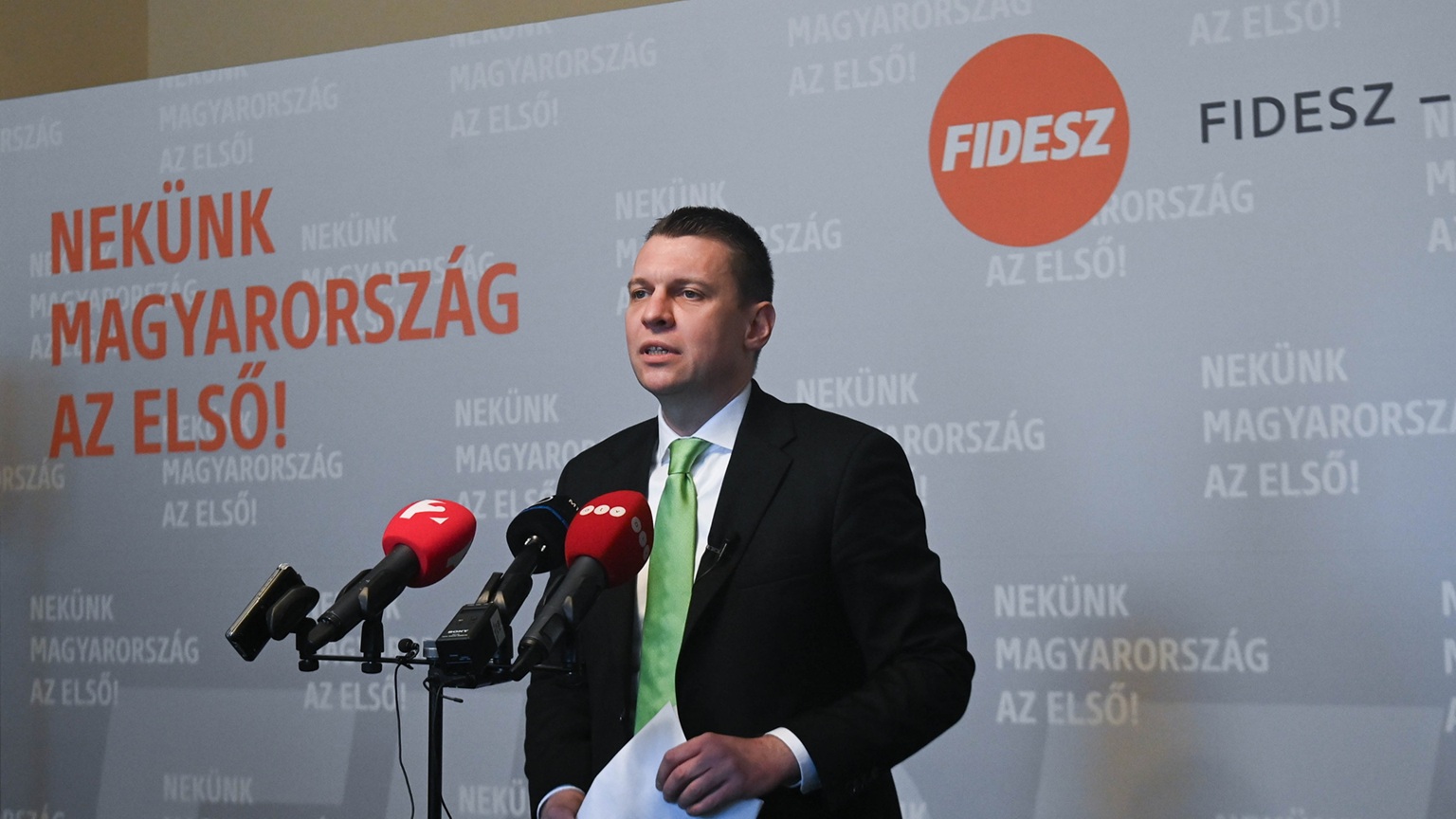 A Tisza Párt Ukrajna uniós tagsága mellett indított aláírásgyűjtést